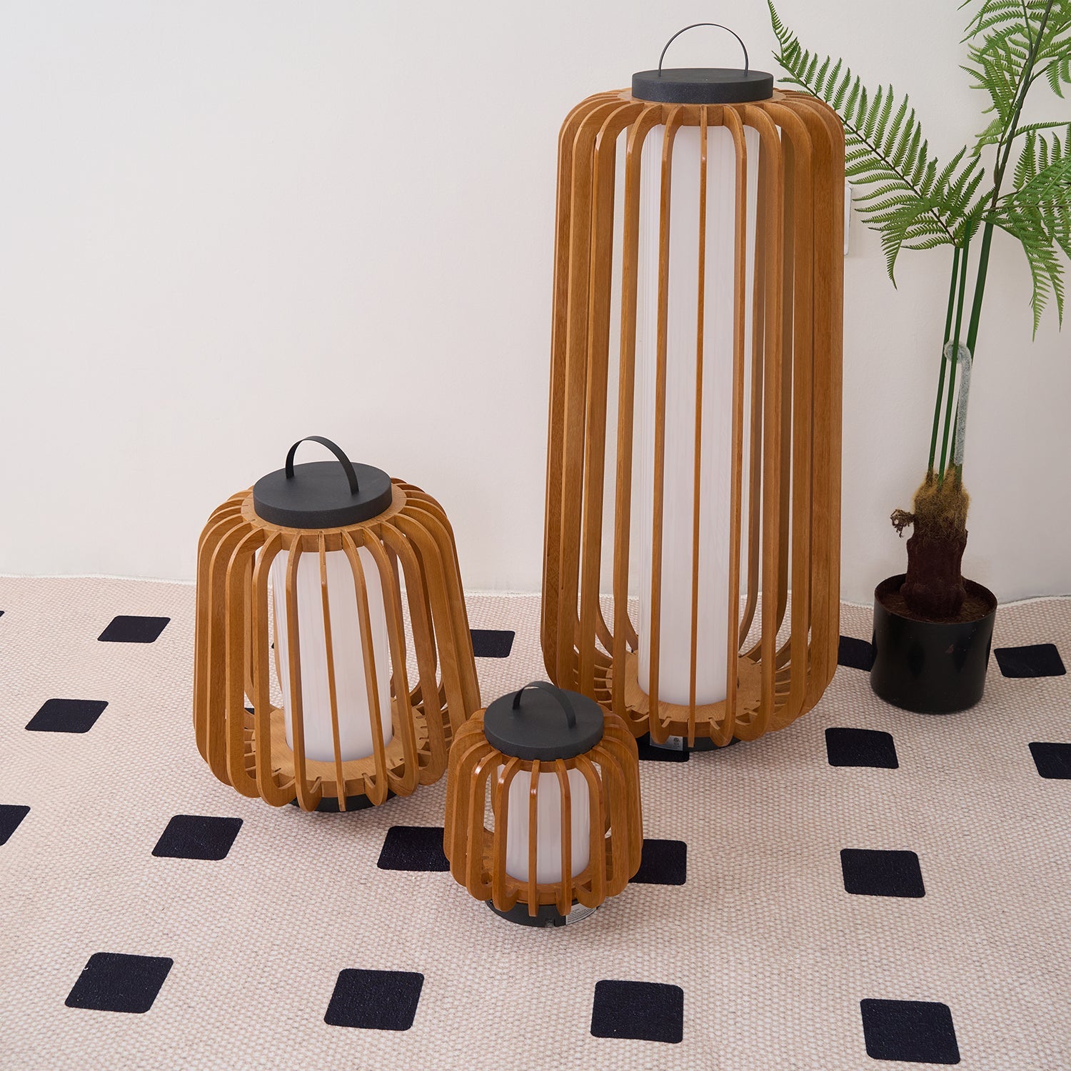 Terra Outdoor Lantern Light