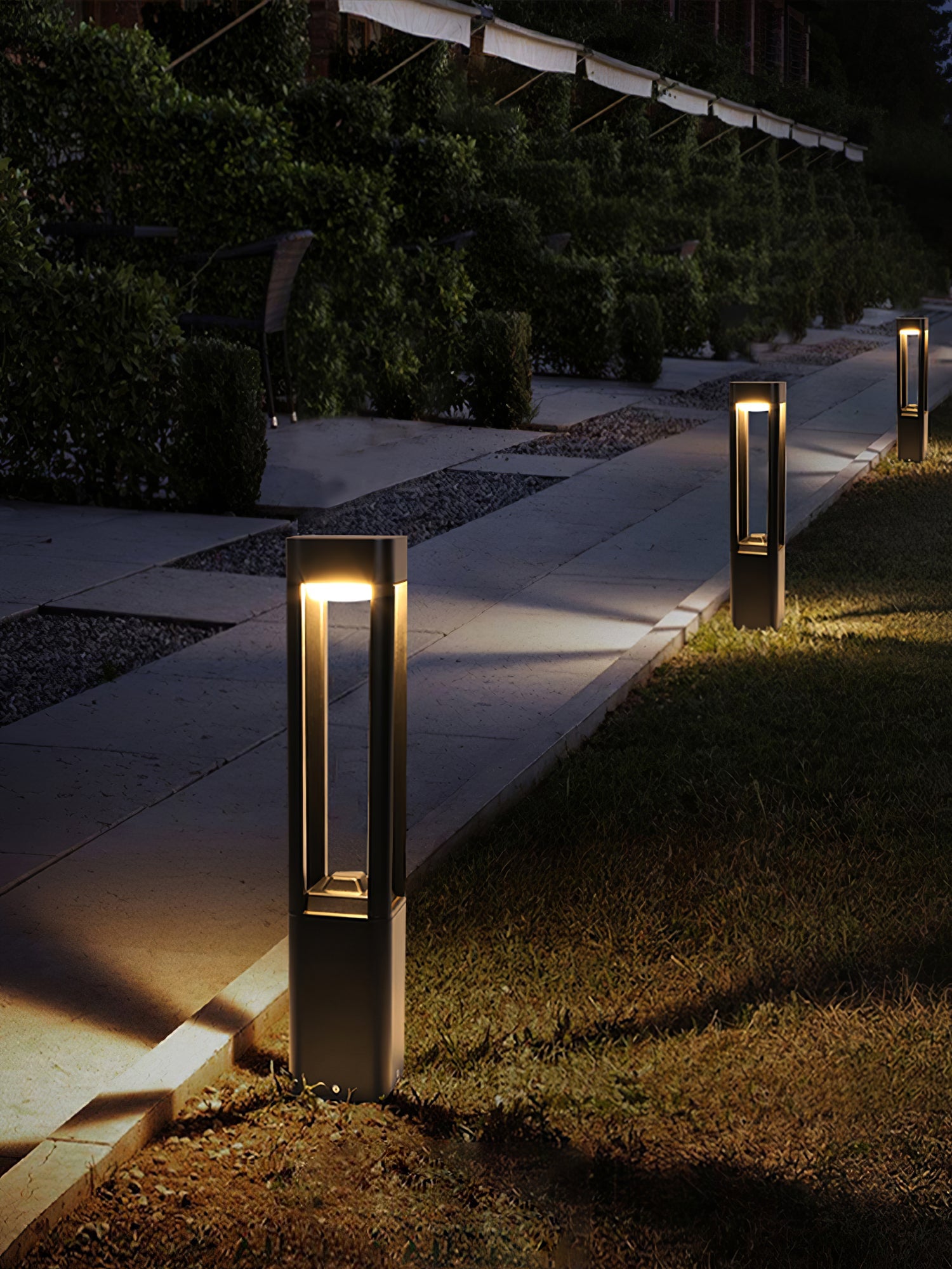 Meridian Linear Path Light