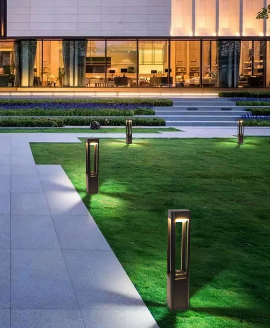 Meridian Linear Path Light