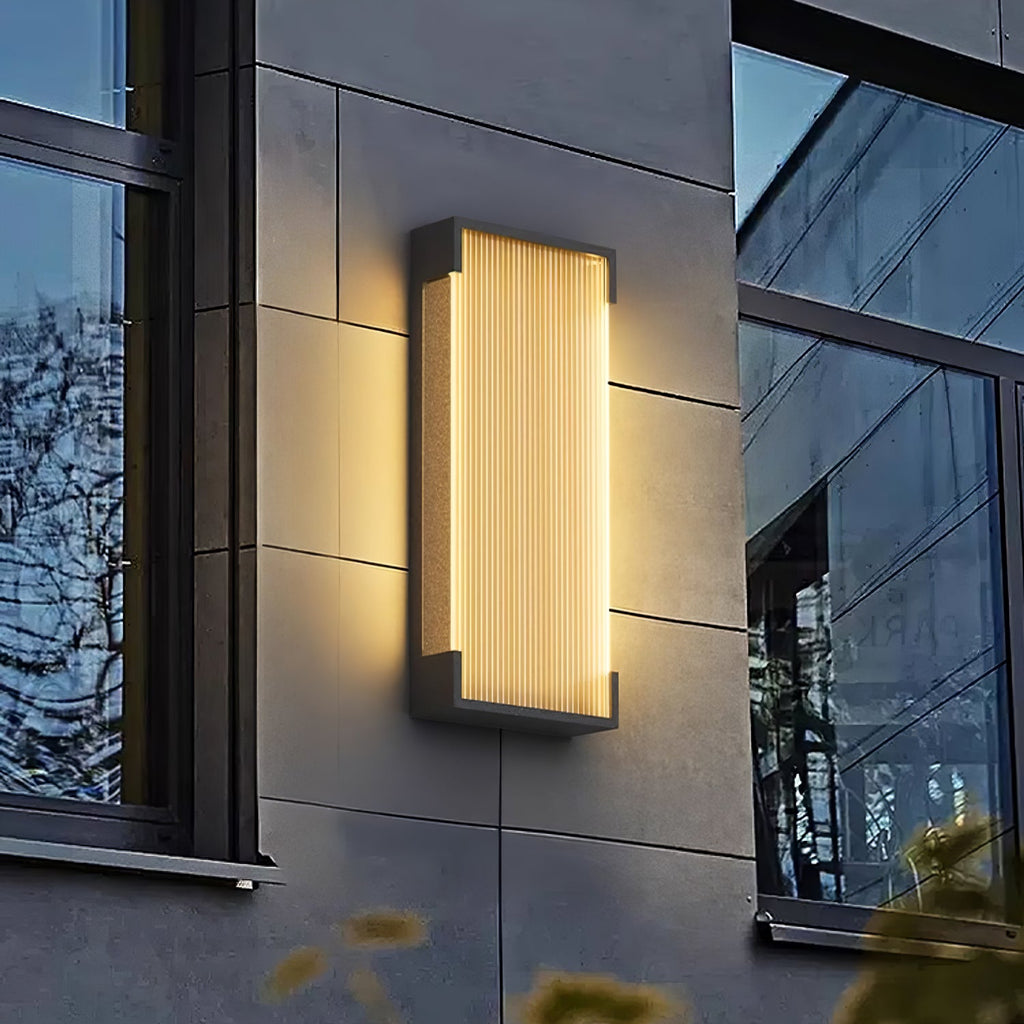 Mono Linear Solar Wall Light