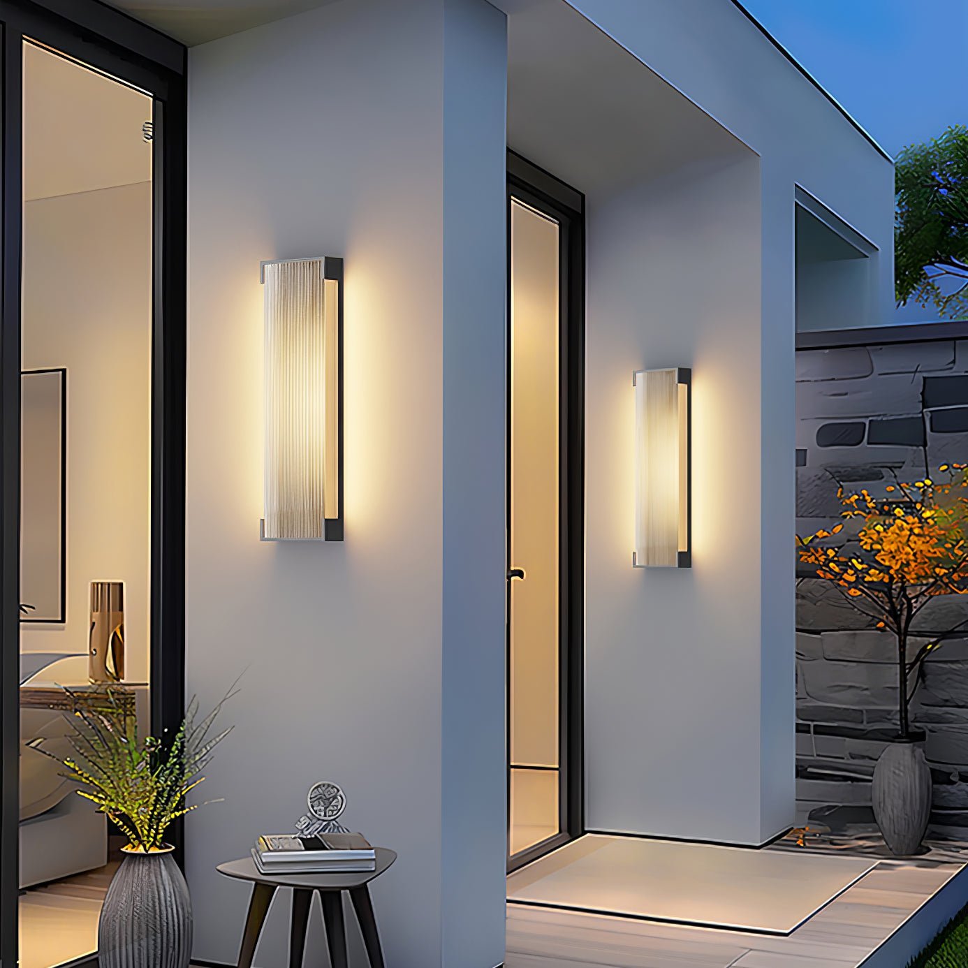 Mono Linear Solar Wall Light