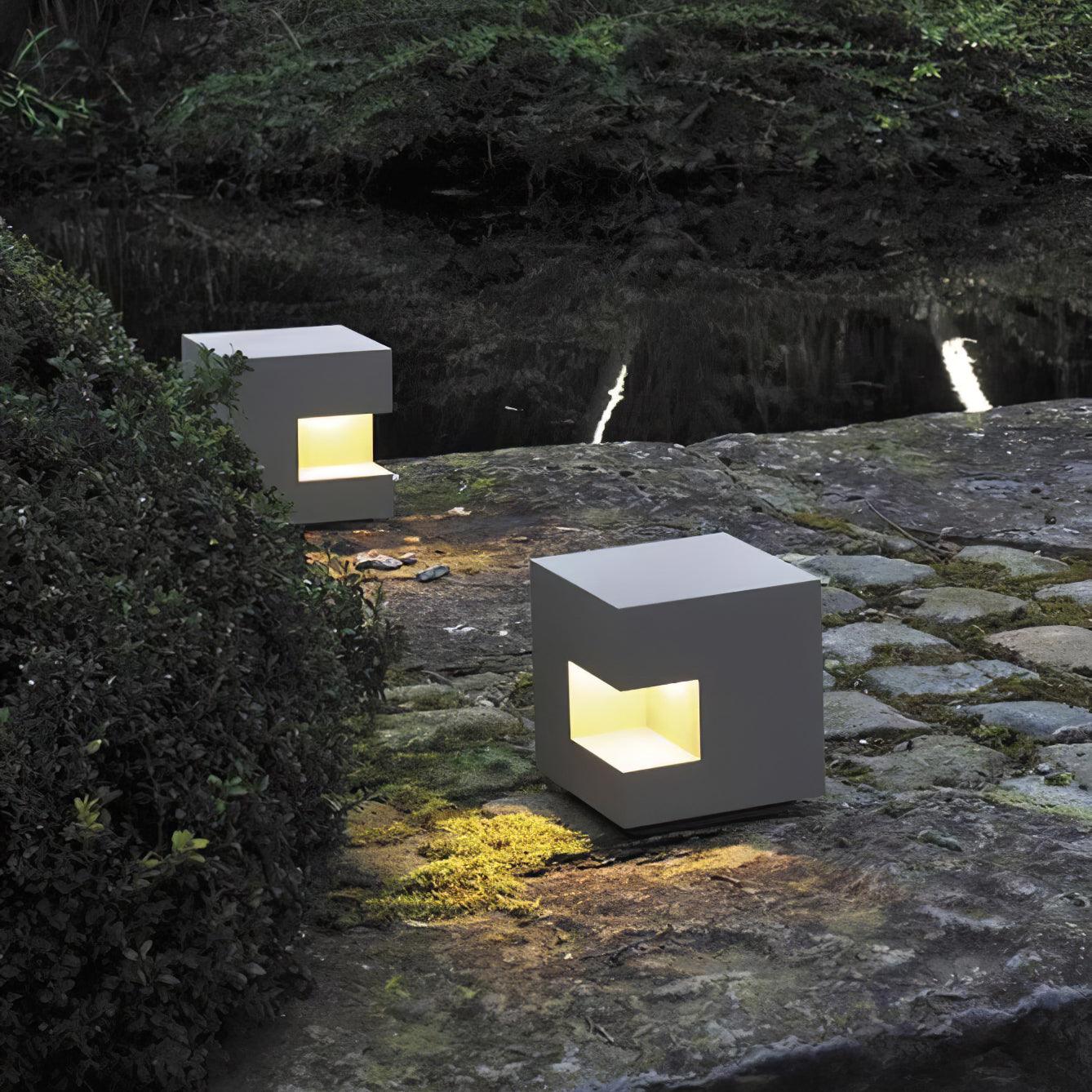 Cube Halo Path Light