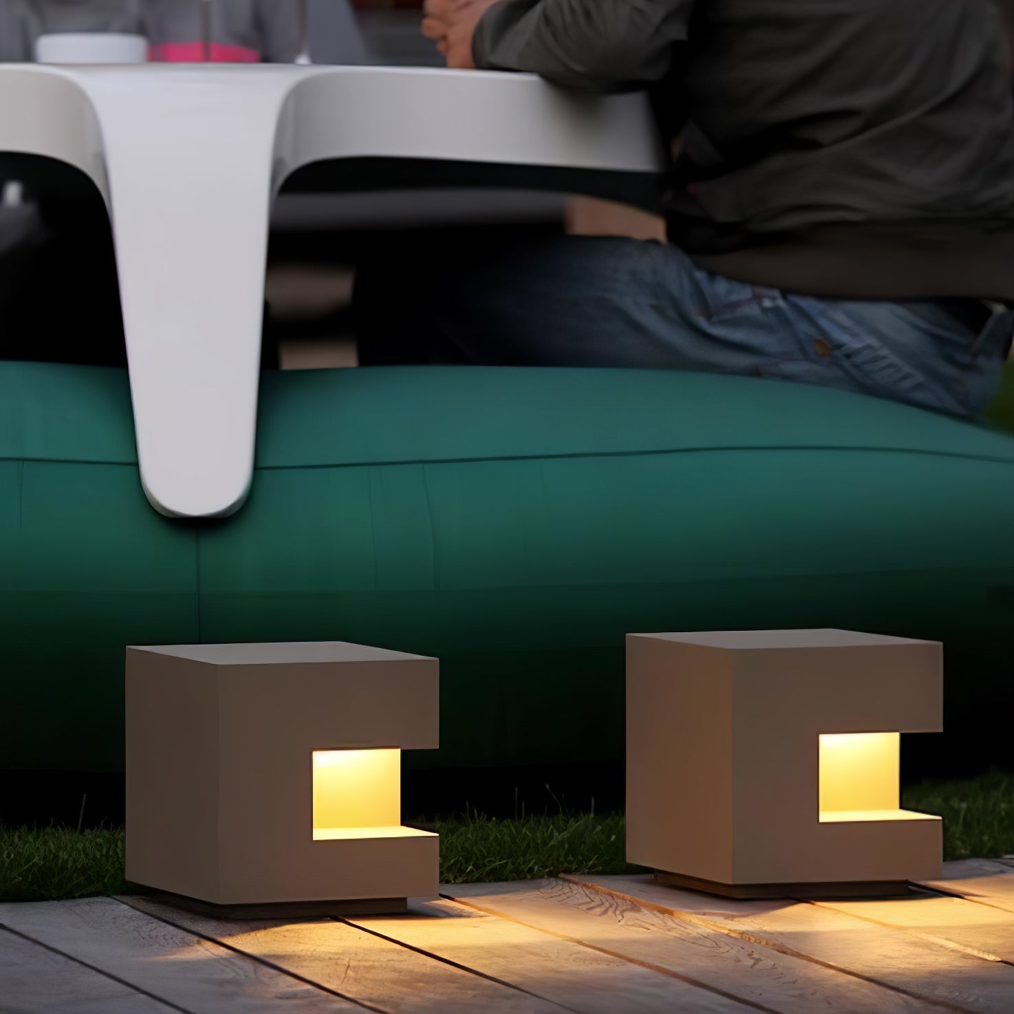 Cube Halo Path Light