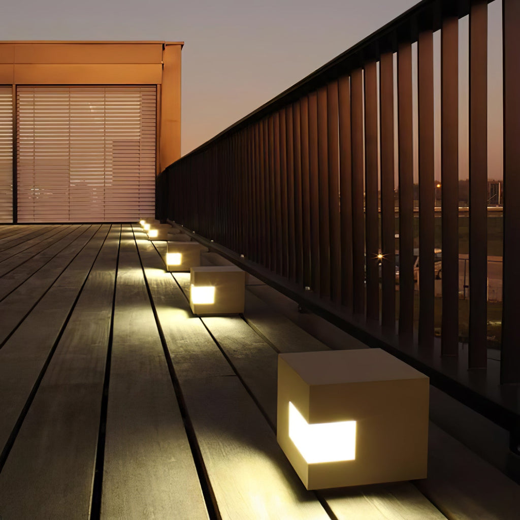 Cube Halo Path Light