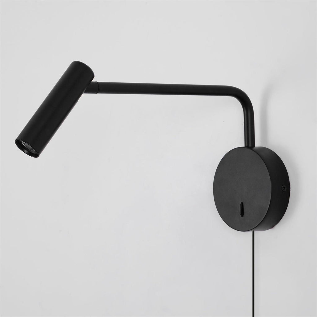 Rizo Plug-In Wall Sconce