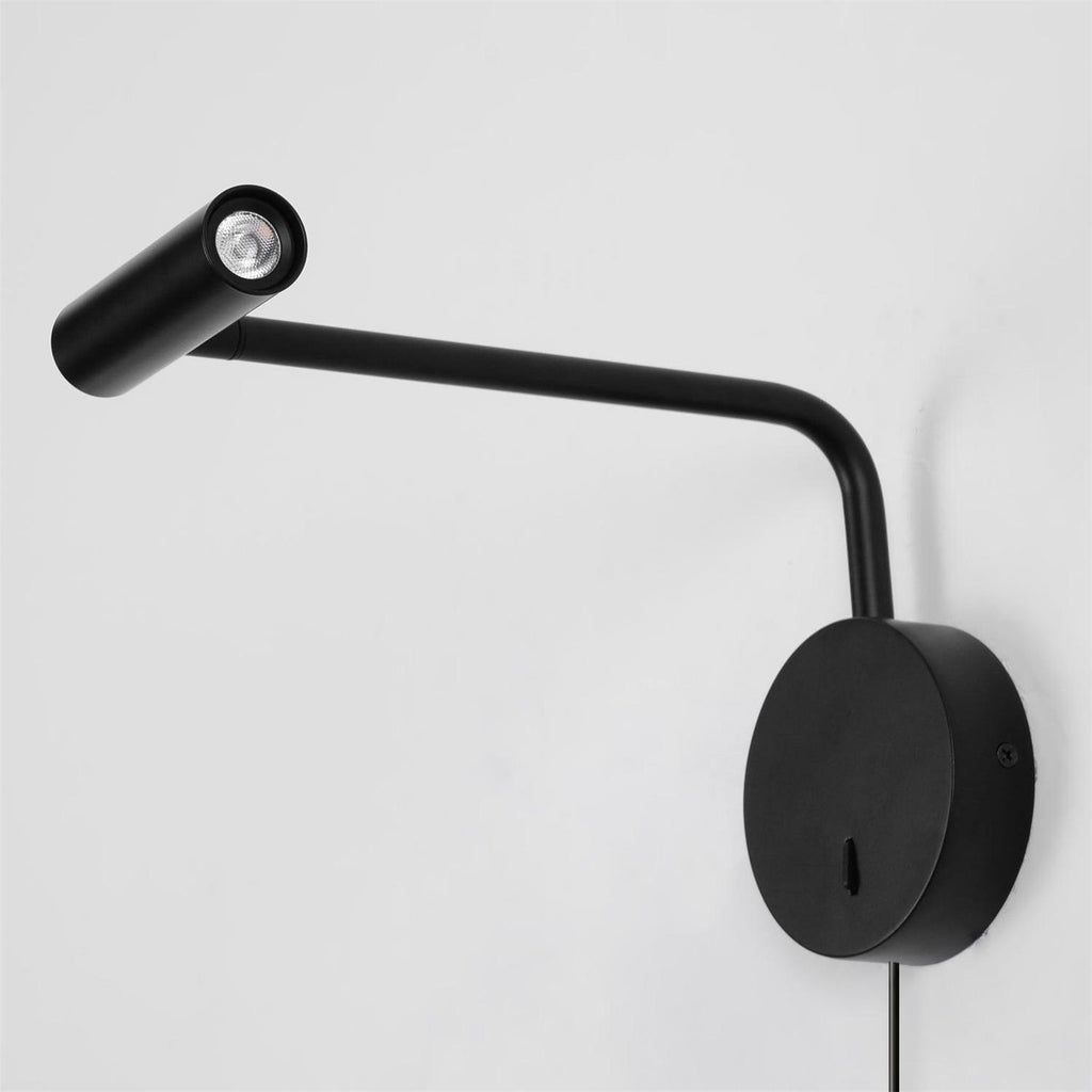Rizo Plug-In Wall Sconce