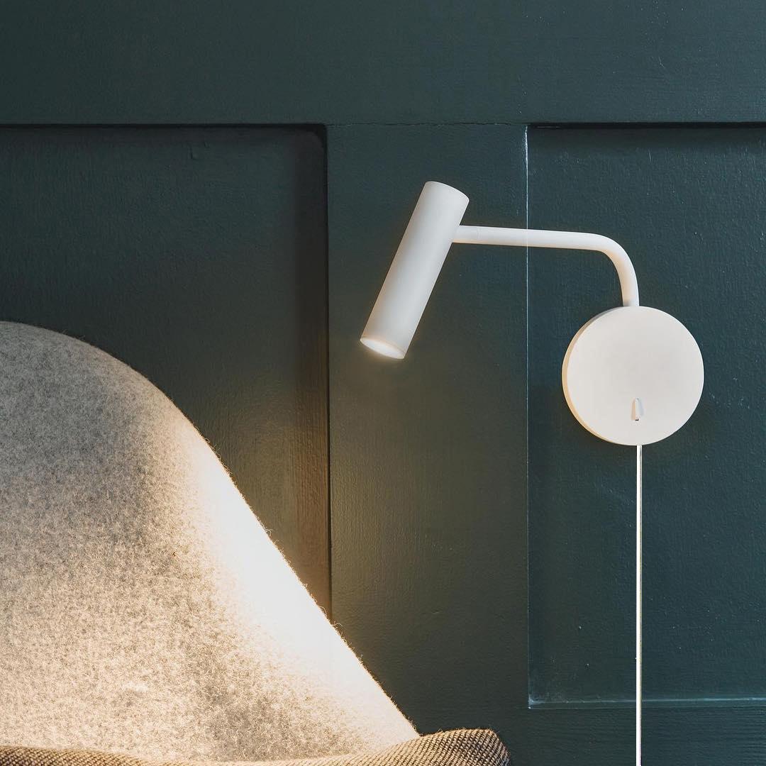 Rizo Plug-In Wall Sconce