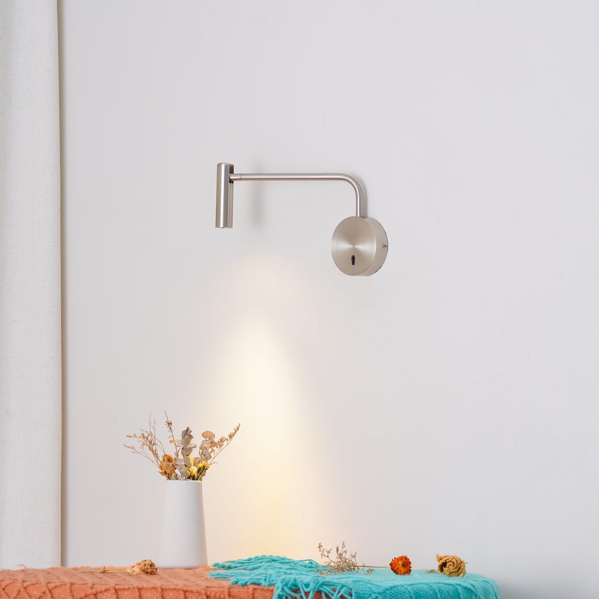 Rizo Plug-In Wall Sconce