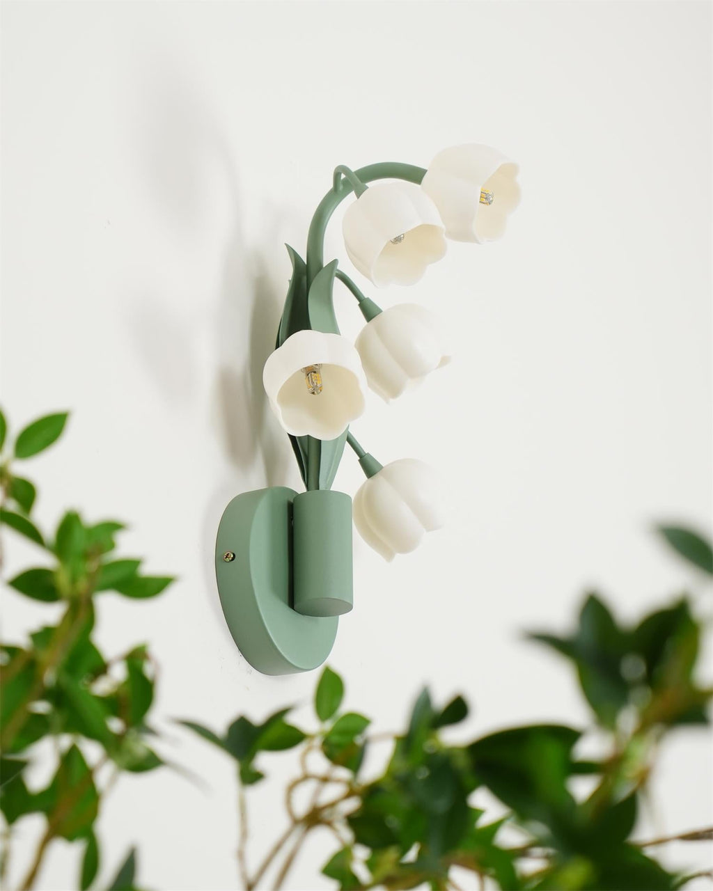 Sara Orchid Light