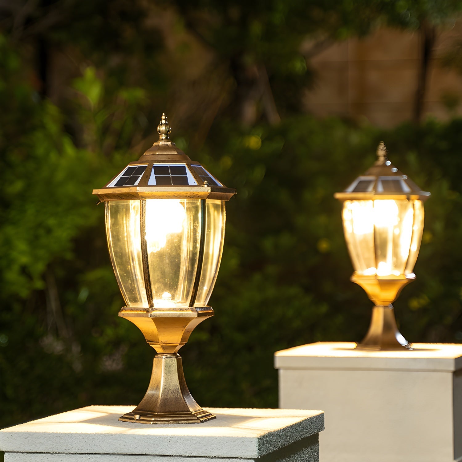 Soren Solar Sculptural Lantern