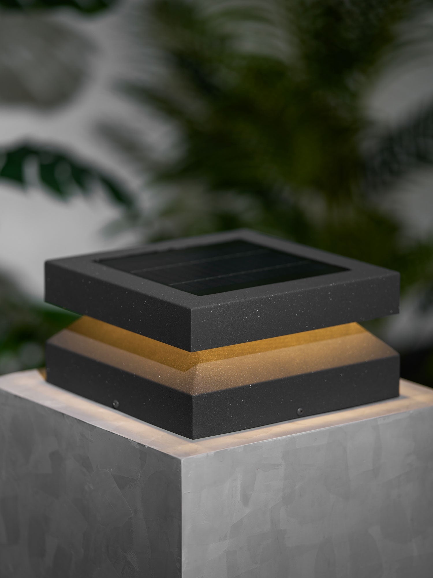 Lux Square Post Light