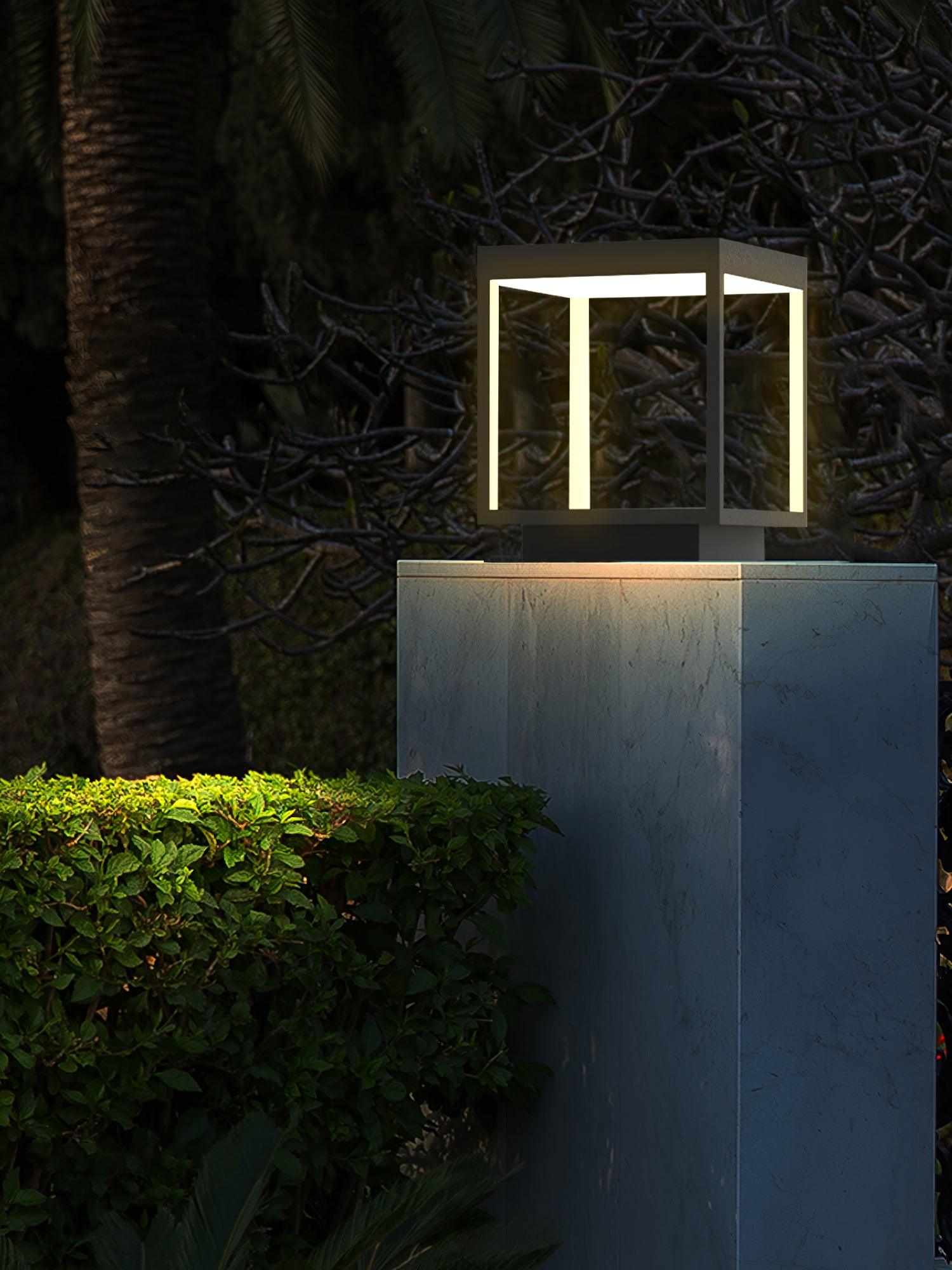 Noir Square Frame Post Light
