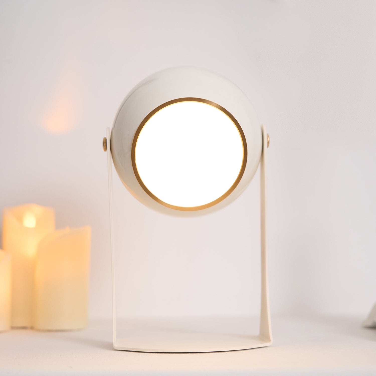 Svejk Helmet Table Lamp