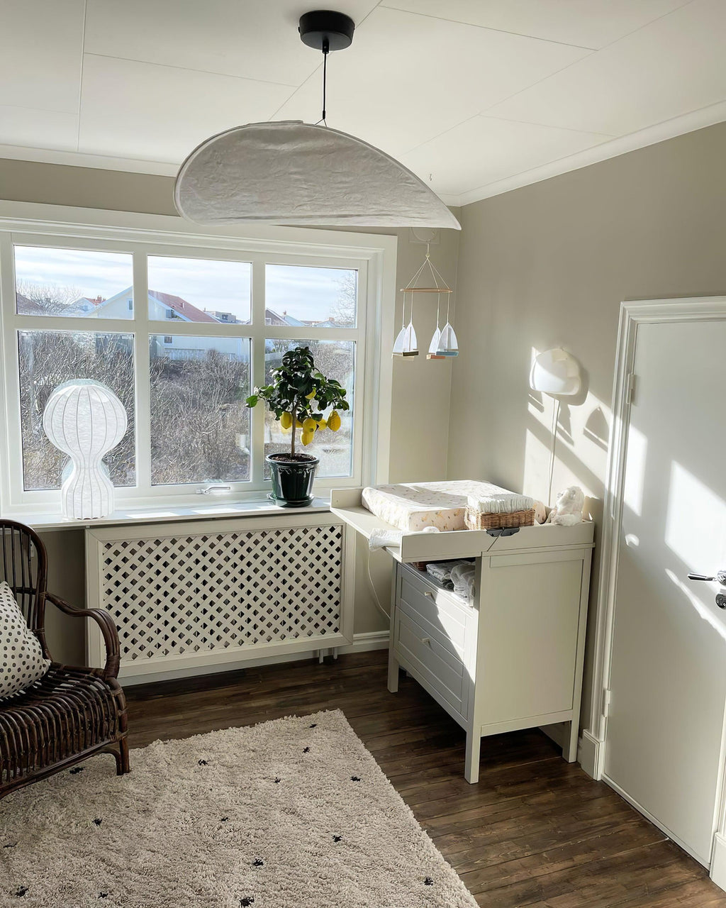 Tense Tyvek Disc Ceiling Light