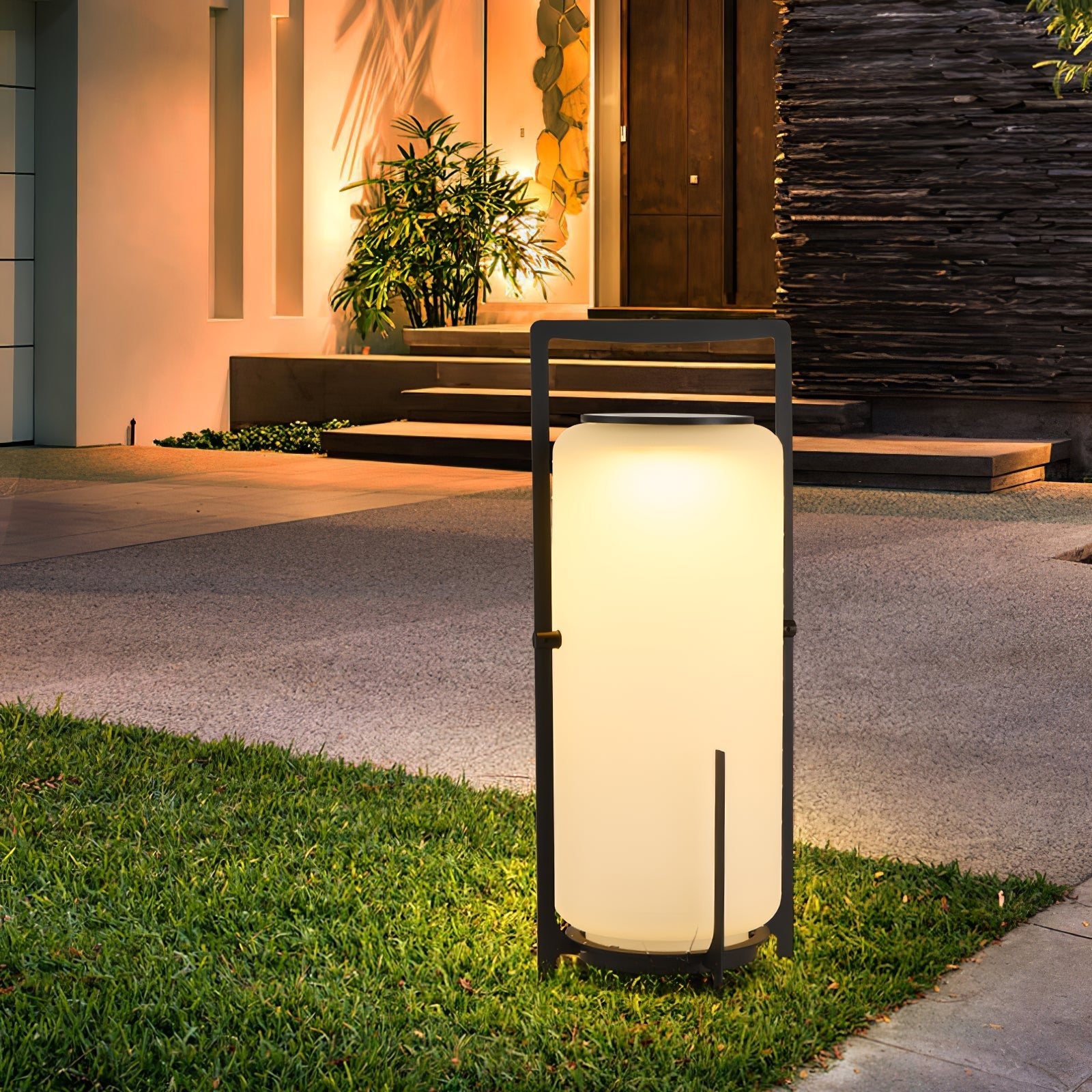 Twilight Sculpted Solar Lantern Lamp