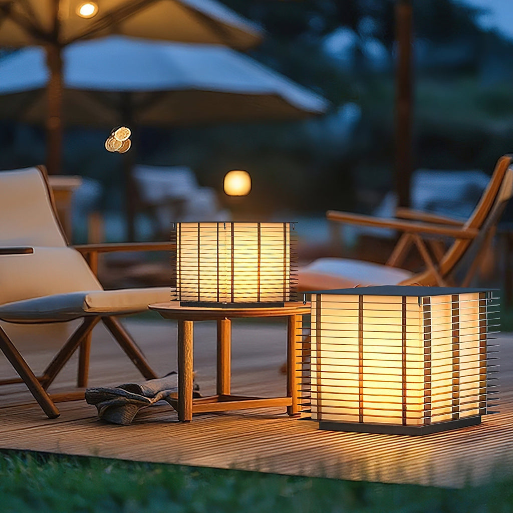 Grid Louvered Garden Light