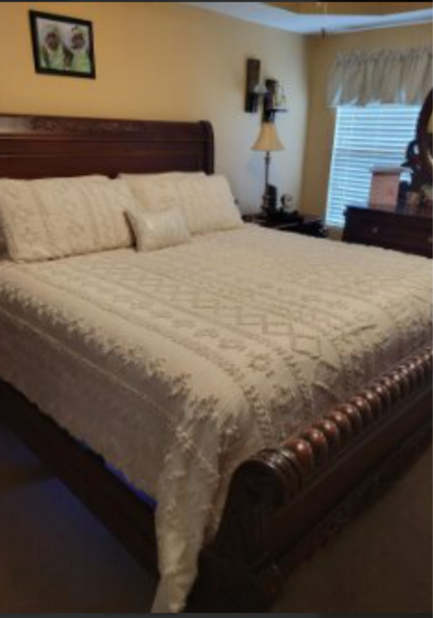 Customer photo, tufted comforter