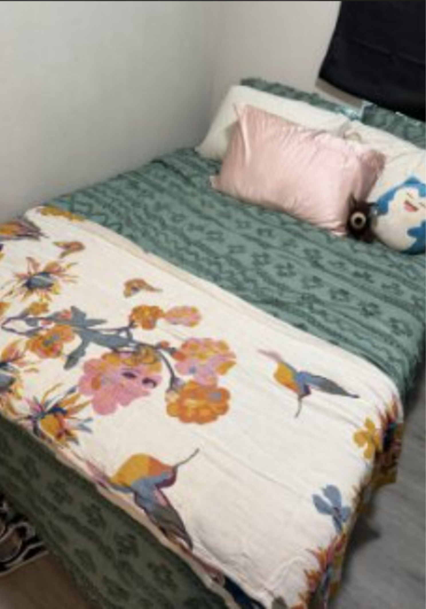 Customer photo, tufted comforter